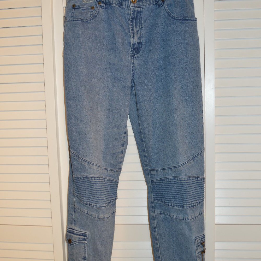 Diane Gilman Chambray Moto style jeans size 10 a with snap and zipper pockets.